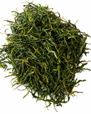 Loose dried Lushan mist green tea leaves